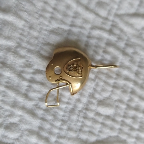 Vintage 14k Gold Oakland Raiders Football Helmet Pendant officially licensed NFL - Picture 2 of 4